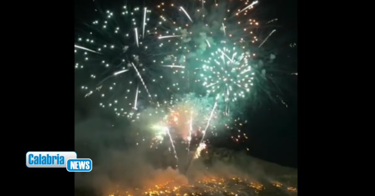 VIDEO-Fuochi durante la festa patronale distruggono centinaia di piante di ulivo: 4 denunciati a Rossano