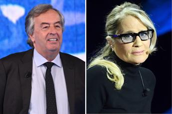 Scontro sui vaccini, Burioni ‘boccia’ Heather Parisi: “Bugie di una ballerina invecchiata male”