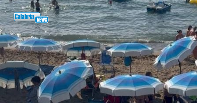 Vacanze, a luglio e agosto prezzi in crescita: Calabria seconda regione per aumento costo pernottamento
