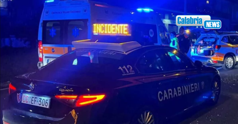 Ancora sangue sulla SS106: impatto auto-scooter, muore centauro 25enne nel Reggino