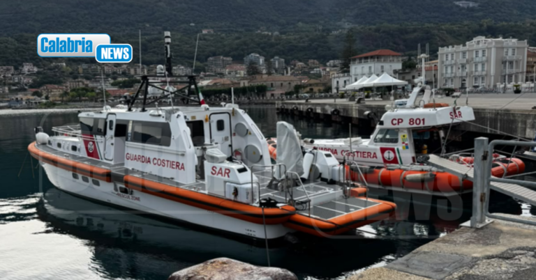 Affonda natante a largo di Parghelia: Tutti gli occupanti salvati dalla Guardia Costiera