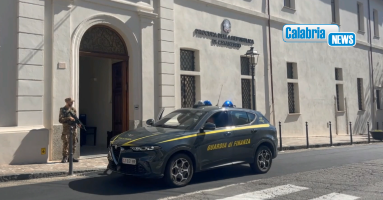 Truffe sui fondi agricoli: nel Catanzarese 5 misure cautelari, sequestro di 15 società e 398 tra fabbricati e terreni