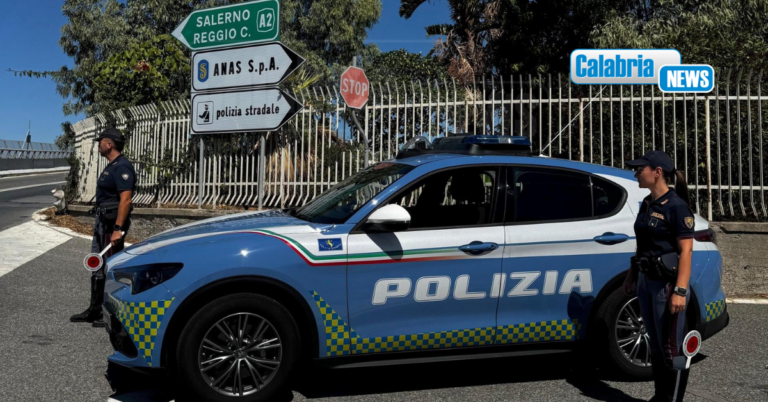 Inseguimento nella notte sulla A2: arrestato un giovane a Villa San Giovanni, in auto oltre 2 chili di cocaina