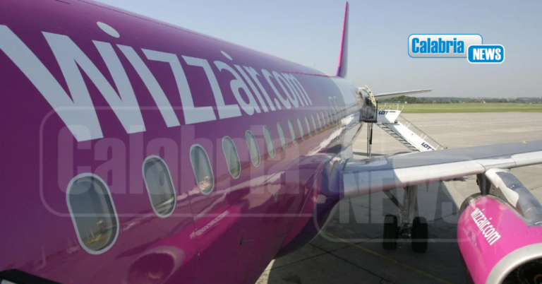 Occhiuto annuncia sui social: Arrivano 28 voli settimanali Wizz Air tra Lamezia e Roma