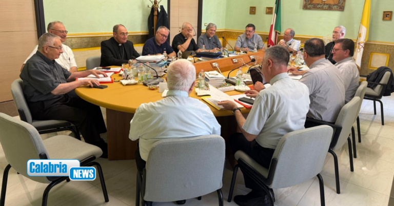 Proteste, i vescovi calabresi al fianco di chi lavora: ascolto, responsabilità e soluzioni concrete