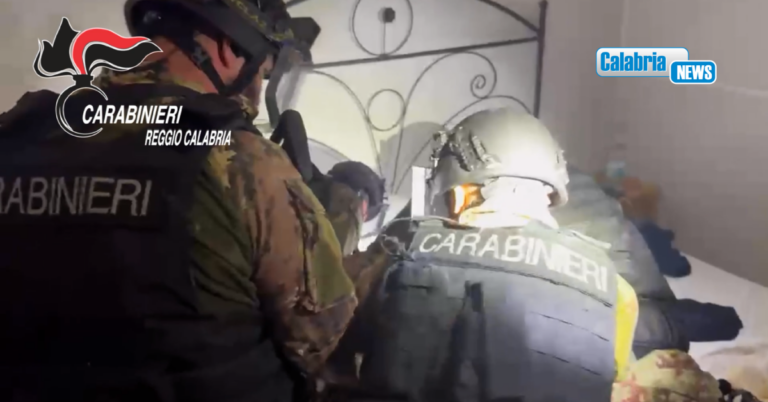 VIDEO-Arrestato dai Carabinieri di Gioia Tauro il latitante Vincenzo La Rosa: La sua fuga finita a Parghelia