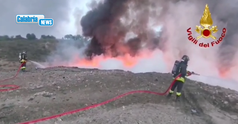 VIDEO-Incendio alla discarica di Pianopoli, sindaca Cuda: “Faremo piena luce sull’accaduto”-REAZIONI