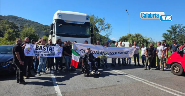Pd Calabria: “Piazze in rivolta, dalla Regione urgono risposte sui costi e sul reddito degli agricoltori”